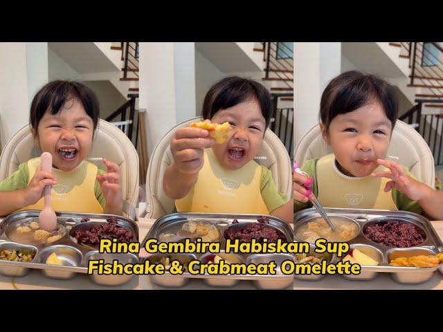 Rina Gembira Habiskan Sup Fishcake & Crabmeat Omelette