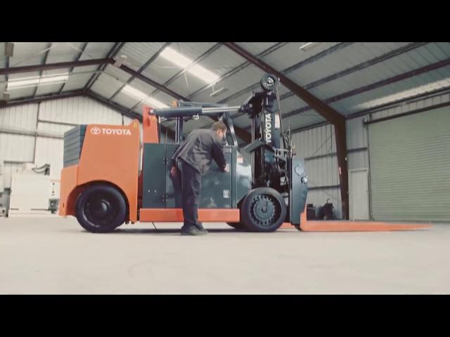 Toyota Material Handling | Products: High Capacity Adjustable Wheelbase Forklift