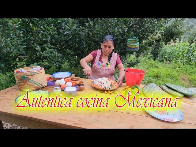 Preparando ricos nopales rellenos, es una delicia de la cocina Mexicana. @LacocinadeChabelitaMx