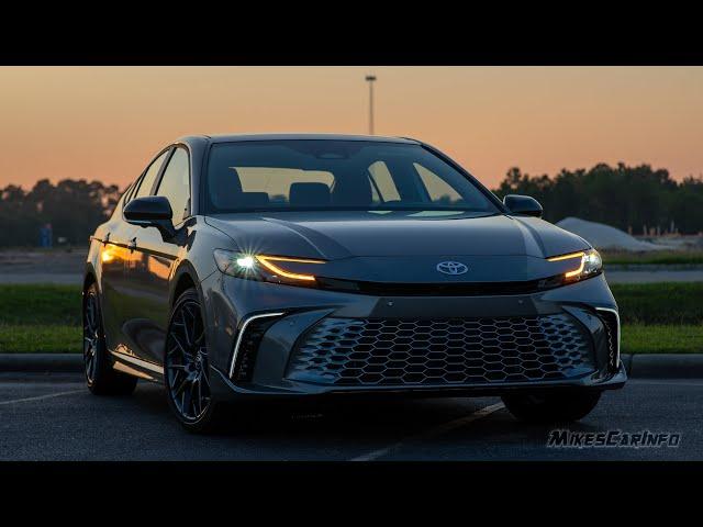 AT NIGHT: 2025 Toyota Camry XSE AWD -- Ultimate Nighttime Lighting Review & Test Drive