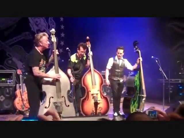 upright bass showdown (wow!) - brian setzer's rockabilly riot