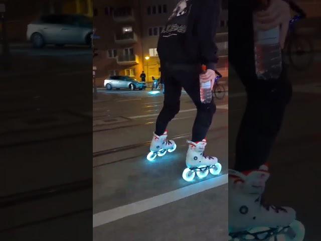 AMAZING LUMINOUS WHEEL️#skating #luminous#trending salmanayubsk#reaction