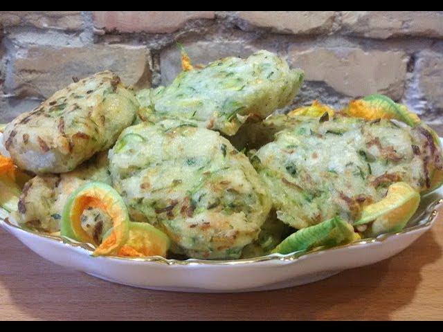 Frittelle di zucchine e parmigiano