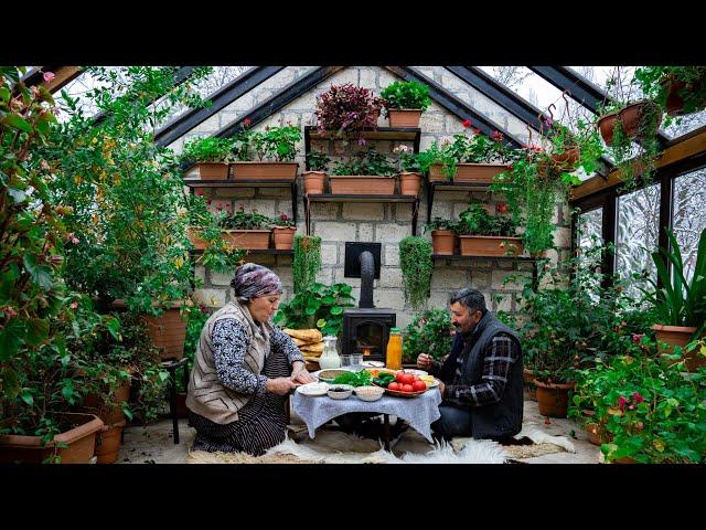 TRADITIONAL AZERBAIJANI BREAKFAST - Tandoori Bread and Eggs