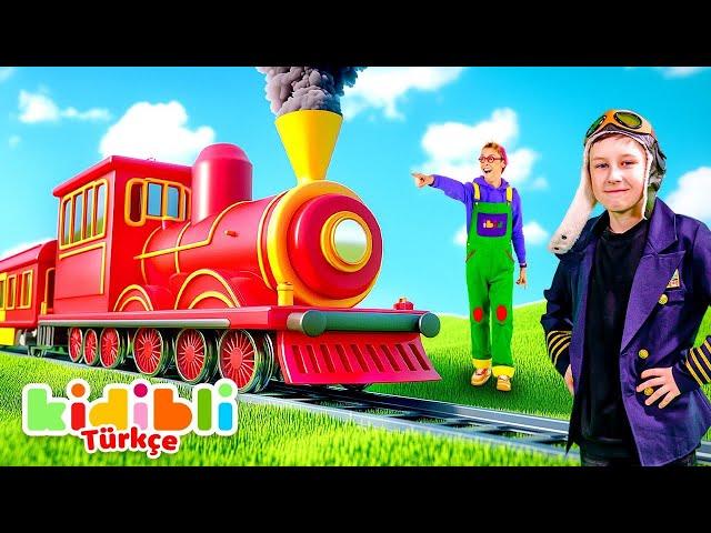 Çocuklar Gerçek Tren ve Oyuncak Trenle Oynuyor!  Çocuklar İçin Eğitici Tren Videoları | Kidibli