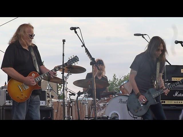 Gov't Mule with Charlie Starr @ Ramblin' Man Fair 'Blue Sky' 1/7/2018