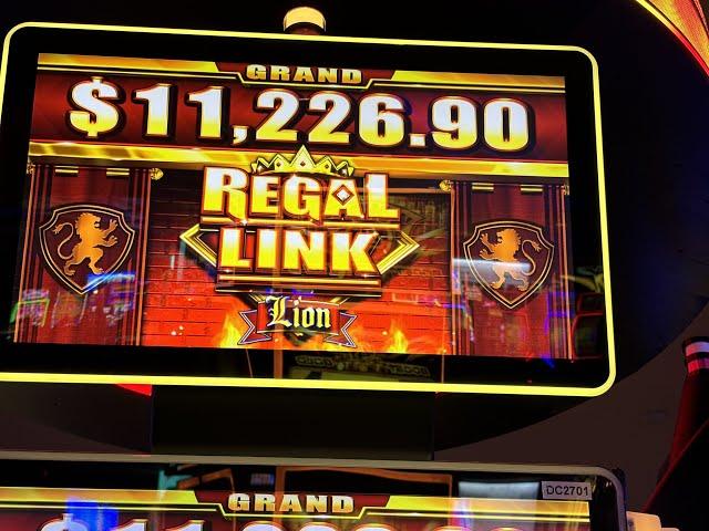 Played Regal Link Lion slot machine and got some luck.