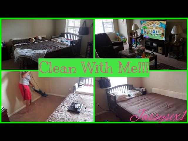 CLEAN WITH ME // CLEANING MOTIVATION // ORGANIZING MY MASTER BEDROOM