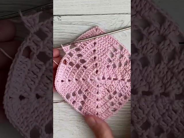 Из таких мотивов крючком получится отличный плед 