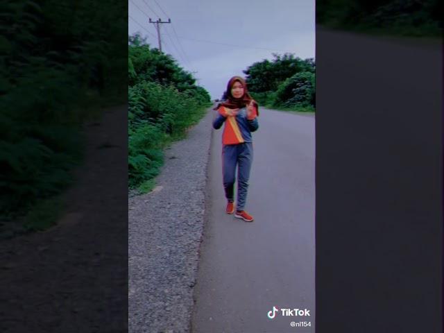 video ABG(goyang mama muda)official mama muda