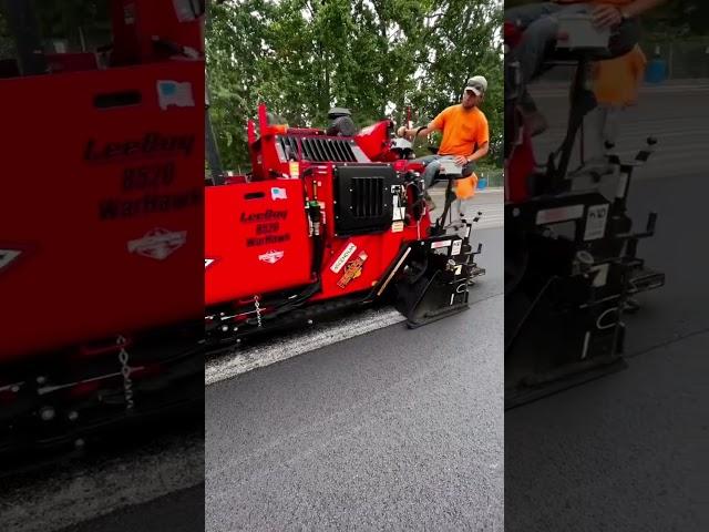 The coolest #asphalt paver I’ve ever seen #construction #paving #satisfying #roadconstruction #cool