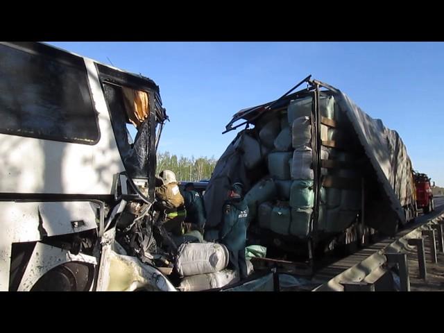 Видео последствий ДТП с участием автобуса под Тулой