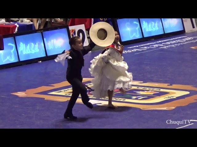 Yunzuh Callan y Sebastian Santa Cruz. Entrega de los Campeones Mundiales PreInfante. Trujillo 2019