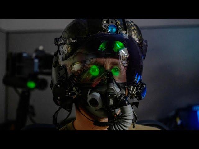 F-35 Pilot Wears $400,000 Super Advanced Helmet for the First Time