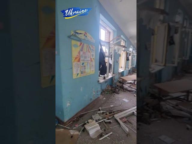 Константиновка, Донецкая область. Продолжаю тему разрушенных русскими украинских школ 