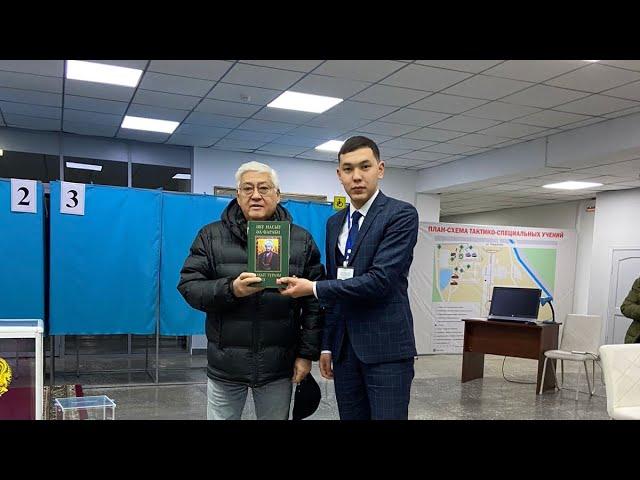 Әлібек Дінішев ҚазҰУ-да өз таңдауын жасады