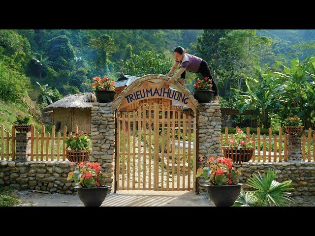 Sign Making & Flower Planting, Garden Decoration - Pet Care | Trieu Mai Huong.