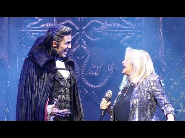 Bonnie Tyler, Filippo Strocchi & the cast of Tanz der Vampire: "Total Eclipse of the Heart"