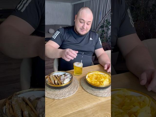 Отправь другу , который сейчас на работе  Пятница , она такая  #пятница #отправьдругу