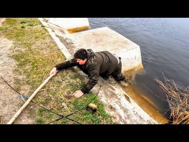 TONS OF FISH IN A PIPE or how a brother-in-law almost drowned. Fishing for spider 2025.