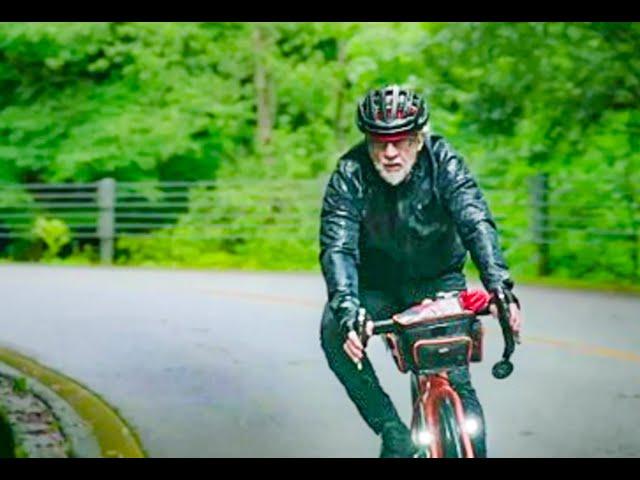 Cycling China with Peter Crosby  / Specialized Bicycles / Diverge Comp Carbon / Beijing Bicycling