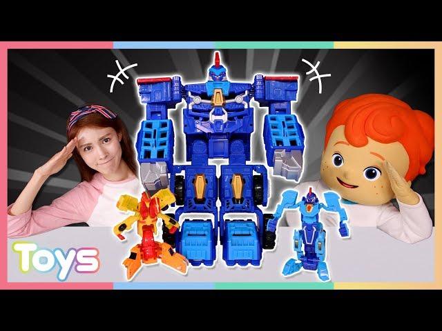 Very large TurningMecardW EvanKing and HelloCarbot EvanPrime robots | CarrieAndToys