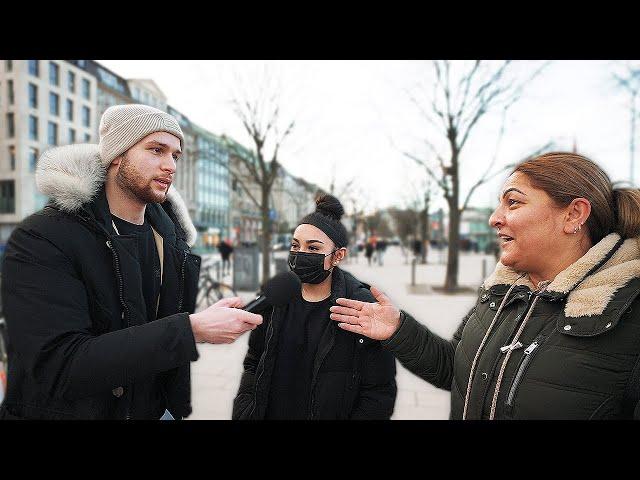 Deniz zurück auf der Straße..