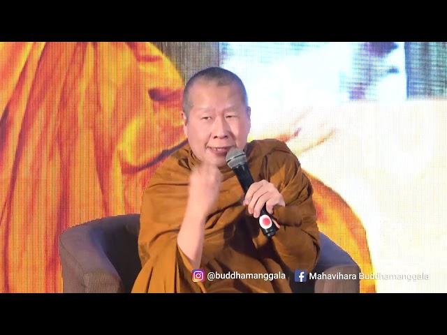 Dhamma Talk "Find Your Own Happiness In Dhamma" Narasumber : YM. UTTAMO MAHATHERA