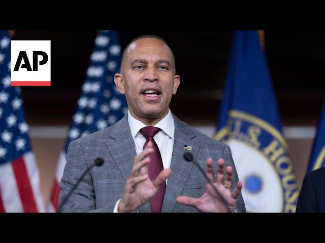 Government shutdown: Hakeem Jeffries says Republicans should stick with bipartisan deal