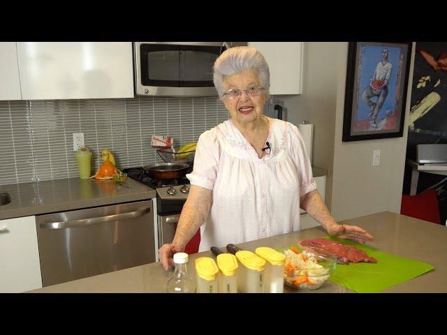 Sirloin Steak with Gravy from Cooking with Oma