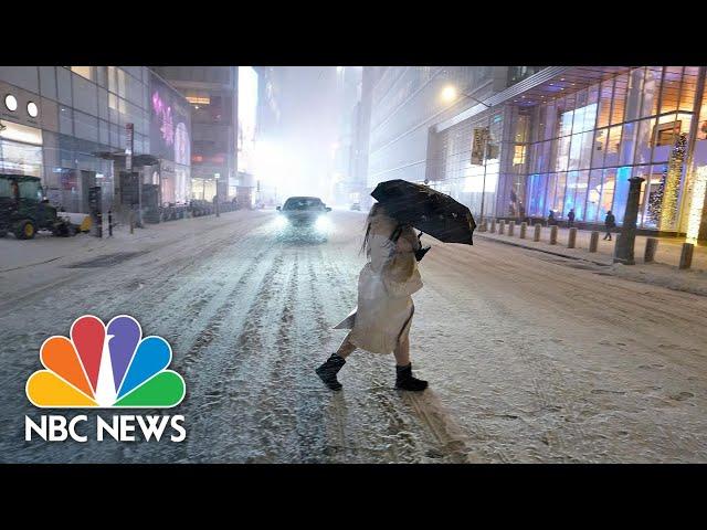 Winter Storm Covers Northeast With Heavy Snow | NBC News NOW