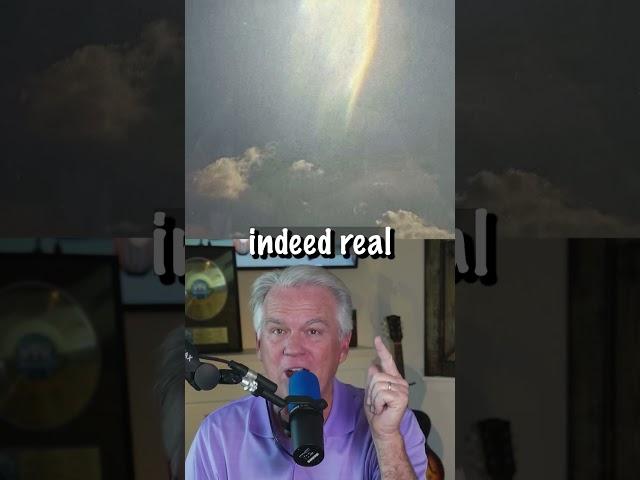 Angels in The Sky!#jesuschrist #god #miracle #letstalkwithtom #jesussaves #angel #powerofgod