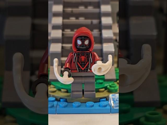 LEGO Marvel 76276 Venom Mech Armour vs. Miles Morales:Miles Morales