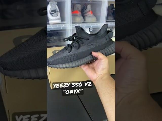 YEEZY BOOST 350 V2 “ONYX” UNBOXING