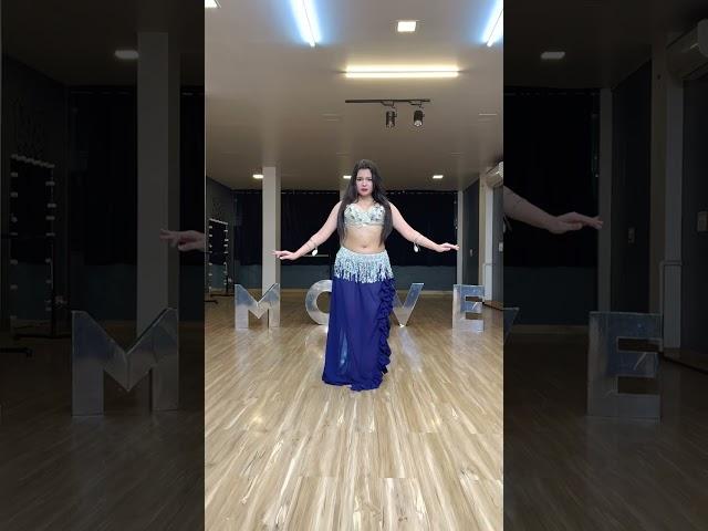 LEARN BELLY DANCING AT | MOVE THE DANCE SPACE | WITH MEDHAVI #shorts #movethedancespace