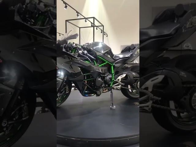 Kawasaki Ninja H2R walkaround