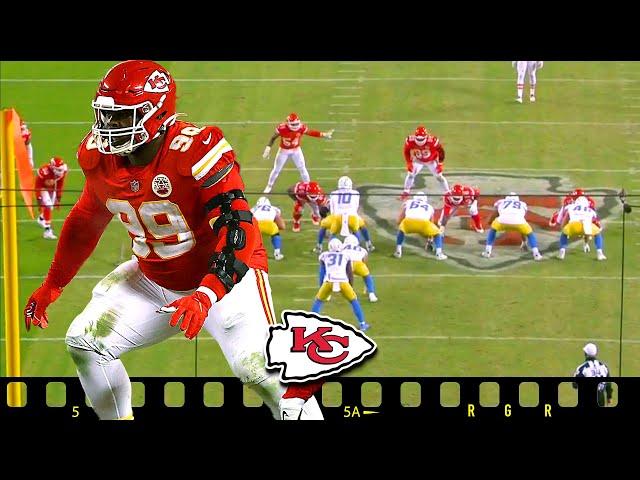 Chiefs MONSTER DT/LB Khalen Saunders Does it all!  Film Room