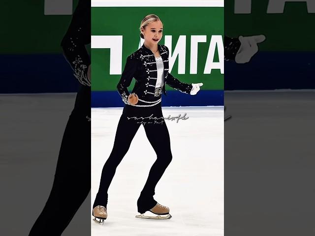 База:щелк #фигурноекатание #вероникажилина #figureskating #александратрусова #аннащербакова #ice #фк