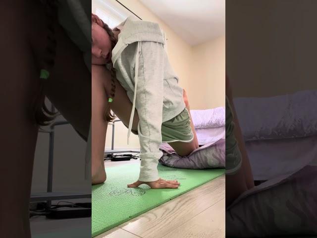 Stretch routine for splits
