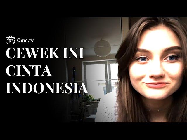 Cewek Ini Cinta Indonesia - Ome TV Internasional