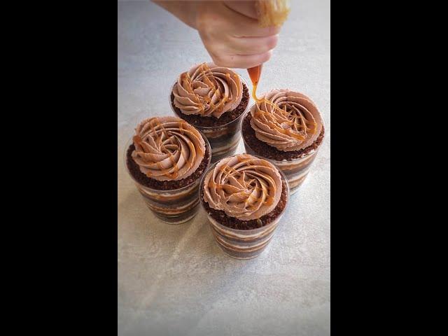Вкусный трайфл = много слоёв  #трайфл #кондитер #торт #трайфлы