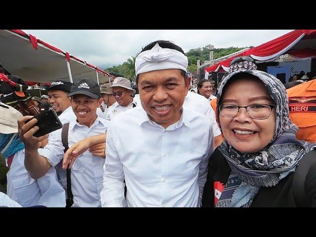 Ketemu Bapak Aing Kang Dedi Mulyadi Gubernur Jawa Barat di Acara Hari Desa Nasional 2025 di Sumedang