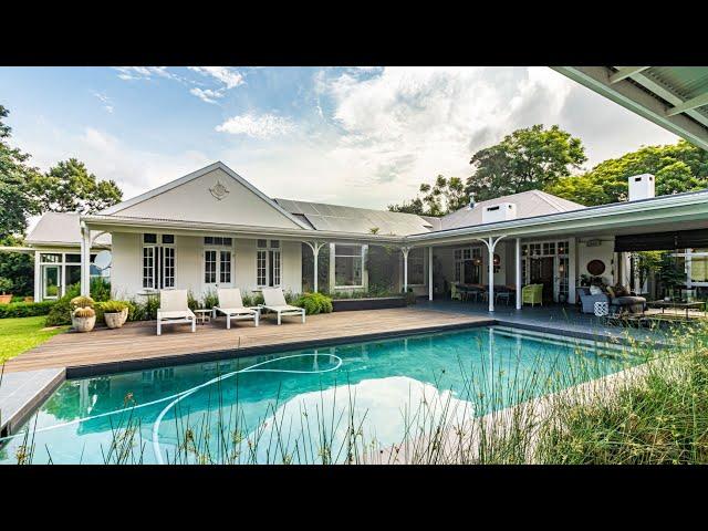 5 bedroom house for sale in Kloof | Pam Golding Properties