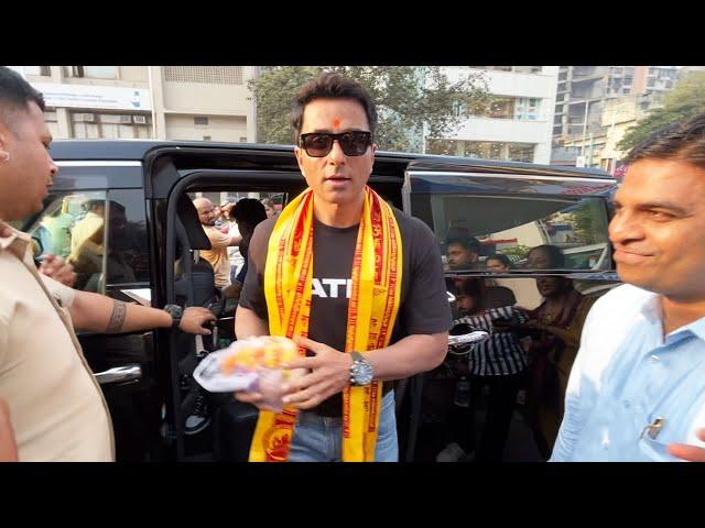 Sonu Sood Visits Siddhivinayak Temple To Seek Blessing