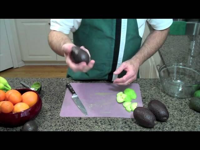 HOW TO PREPARE AVOCADOS