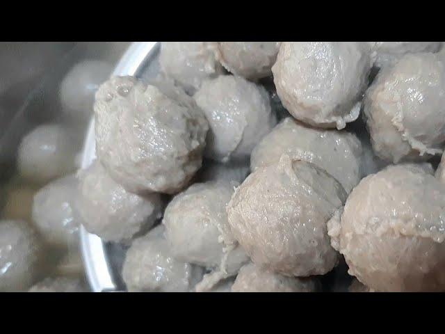 RESEP DAN CARA MEMBUAT BAKSO DAGING SAPI YANG KENYAL DAN ANTI GAGAL