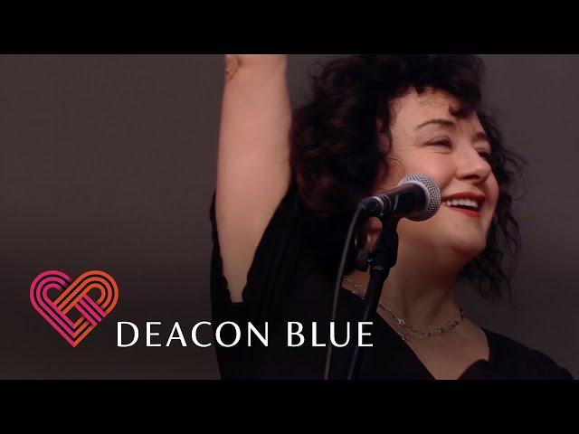 Deacon Blue - Dignity (Radio 2 In The Park, 16th Sept 2023)