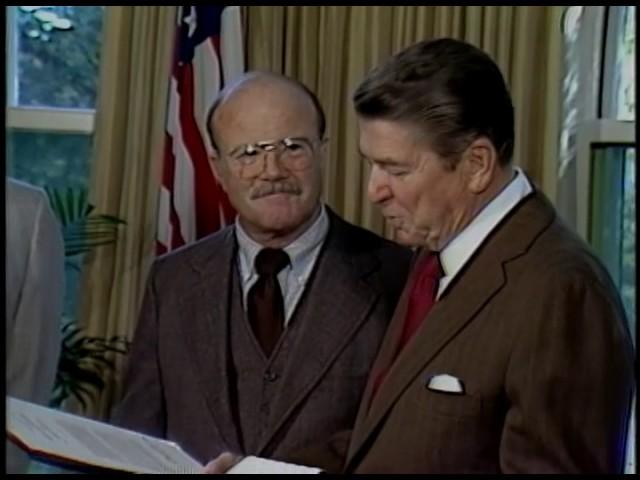 President Reagan's Photo Opportunities in the Roosevelt Room and Oval Office on October 22, 1982