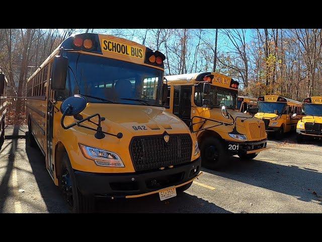 First look: 3rd-generation IC CE school bus - walkaround, engine bay, start-up