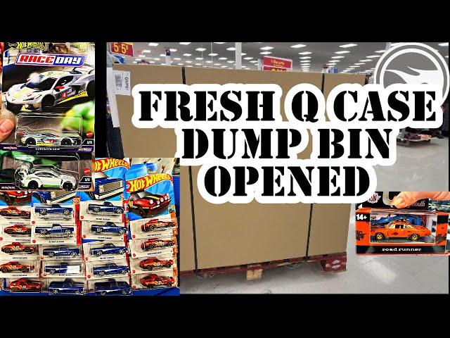 2024 Q CASE DUMP BIN UNBOXING! RACE DAY HAS ARRIVED AND ANOTHER M2 CHASE HOT WHEELS PEG HUNTING!